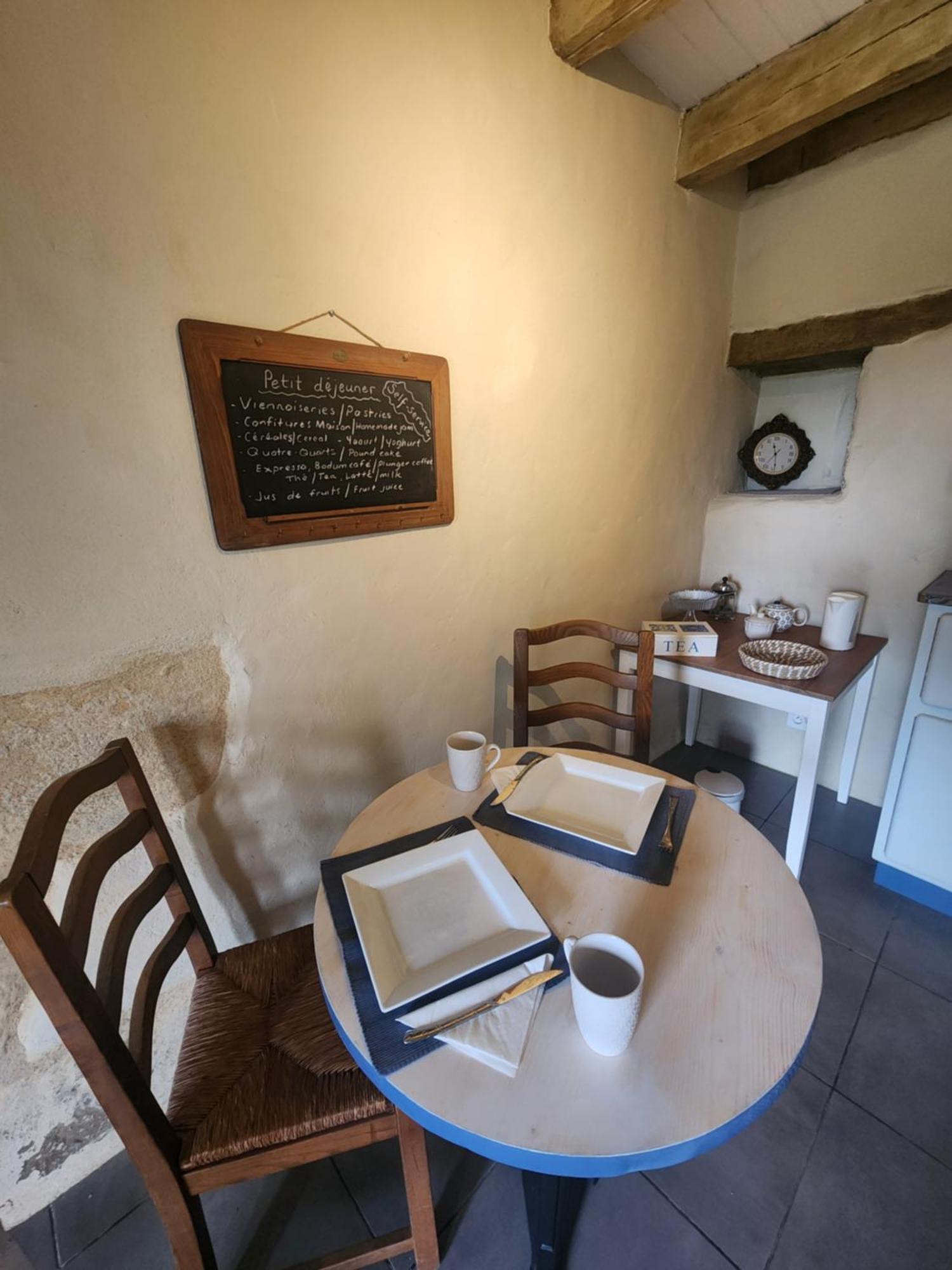 Roquebrune Auberge Des Pensees מראה חיצוני תמונה